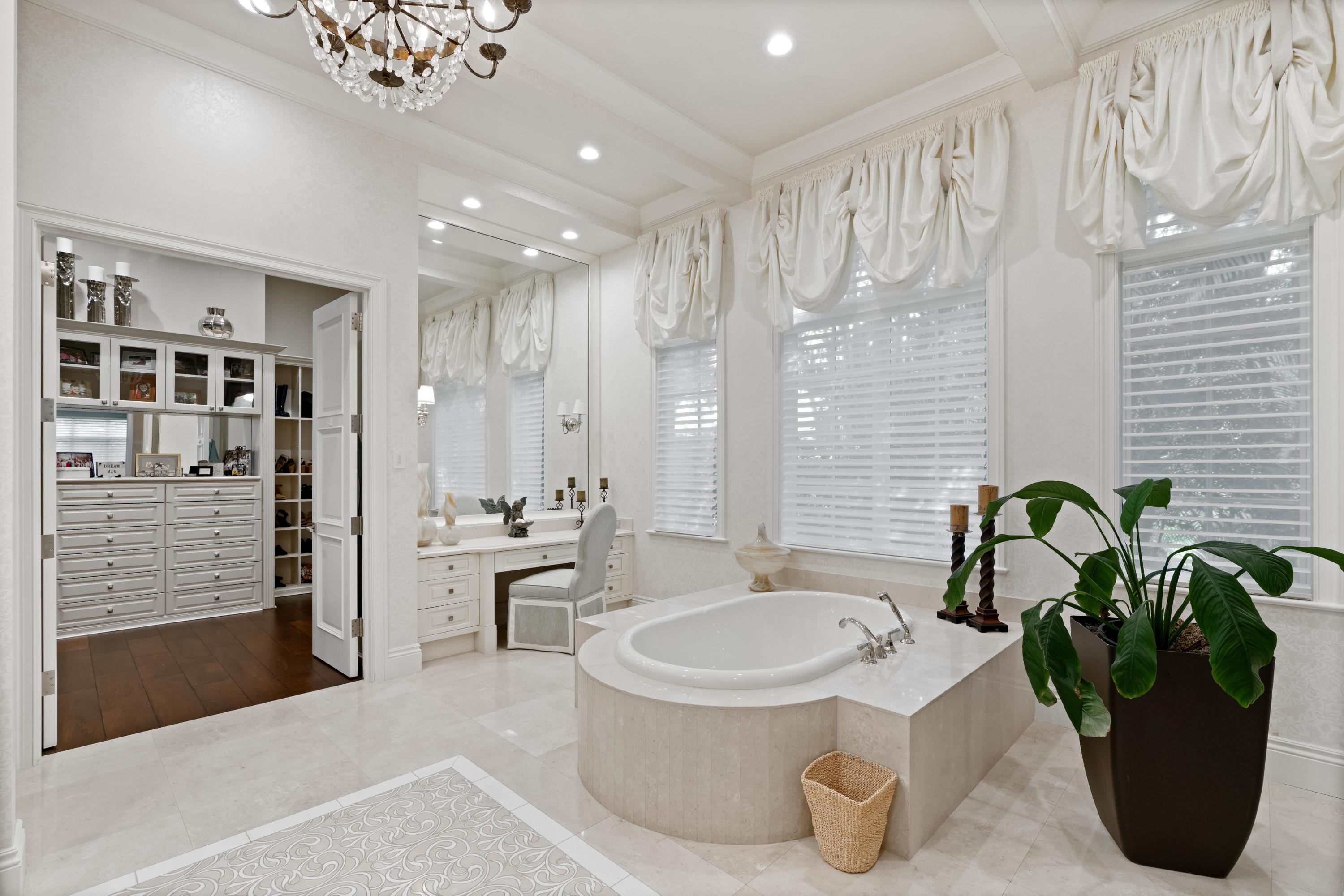 OLD PALM 4 - Residential