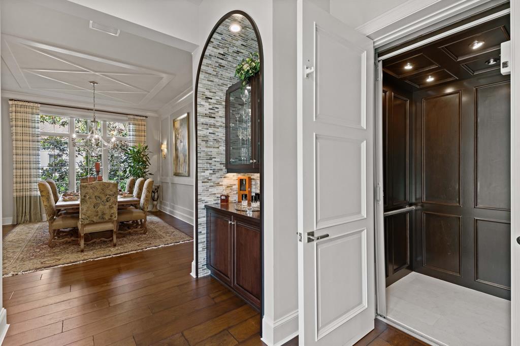 OLD PALM 4 - Residential