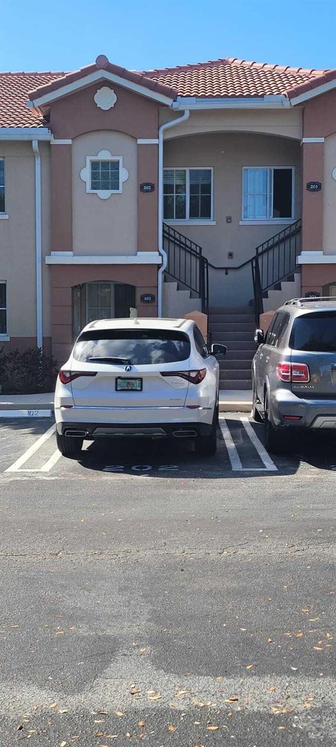 COVE AT BRIAR BAY CONDO - Residential Lease