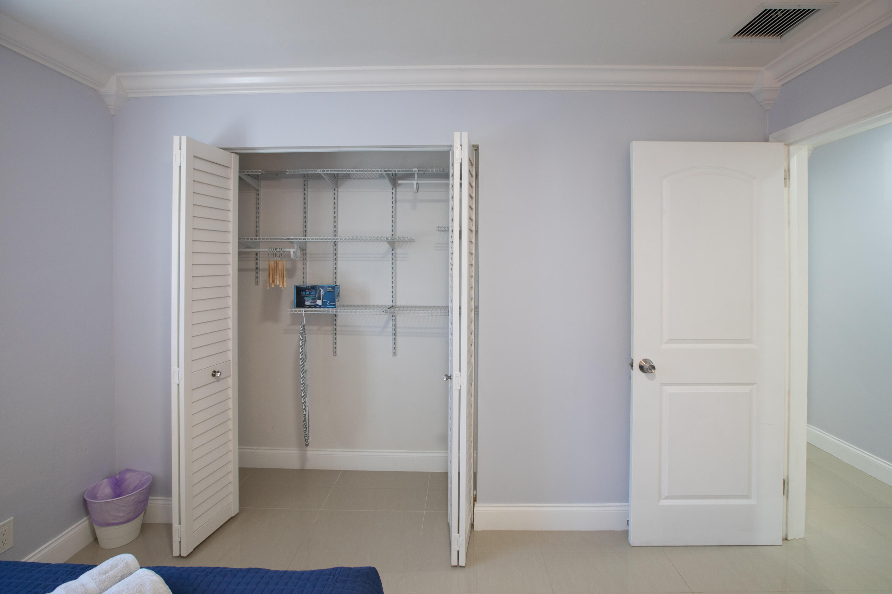 MEADOW PARK 3 - Residential Lease