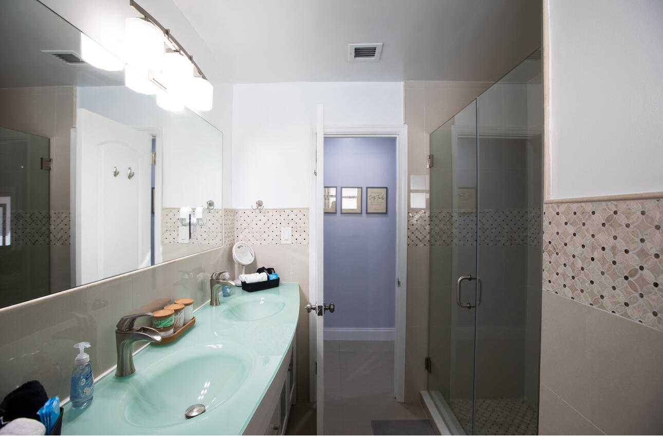 MEADOW PARK 3 - Residential Lease
