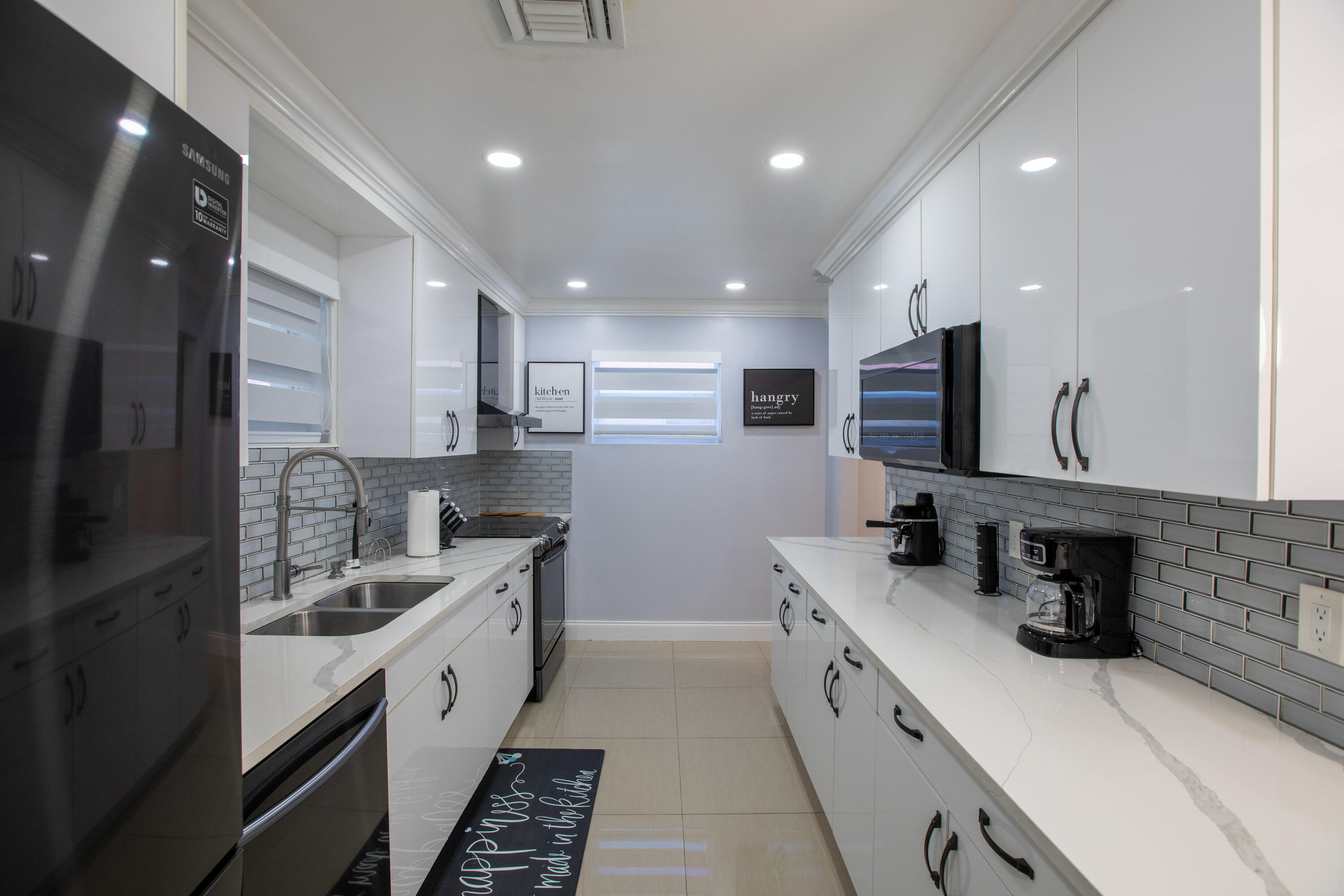 MEADOW PARK 3 - Residential Lease