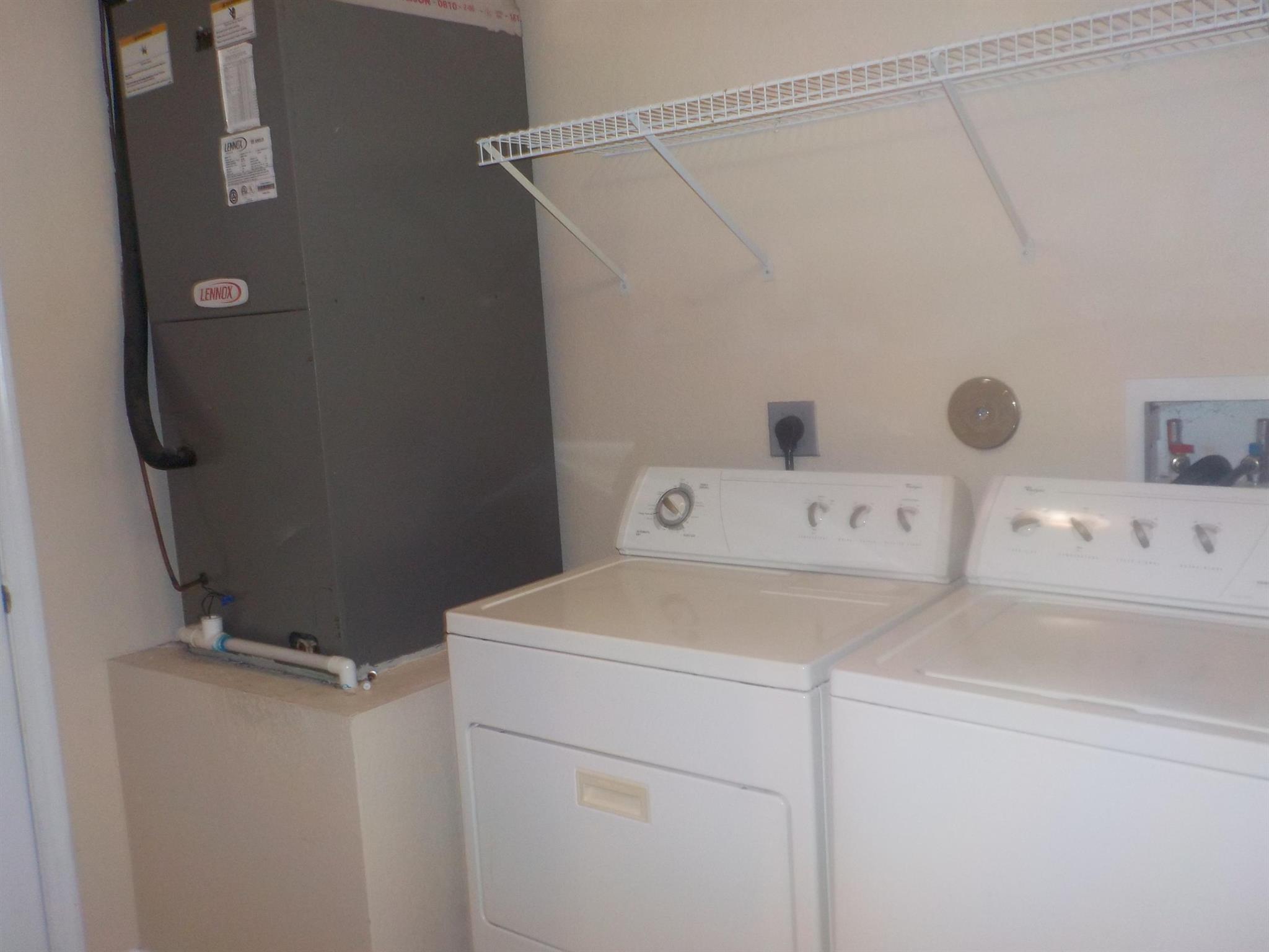 FOURTH  REPLAT OF PORTOFI - Residential Lease