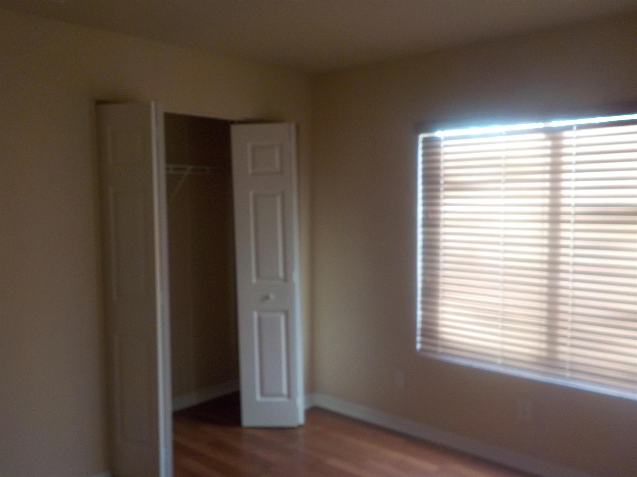FOURTH  REPLAT OF PORTOFI - Residential Lease