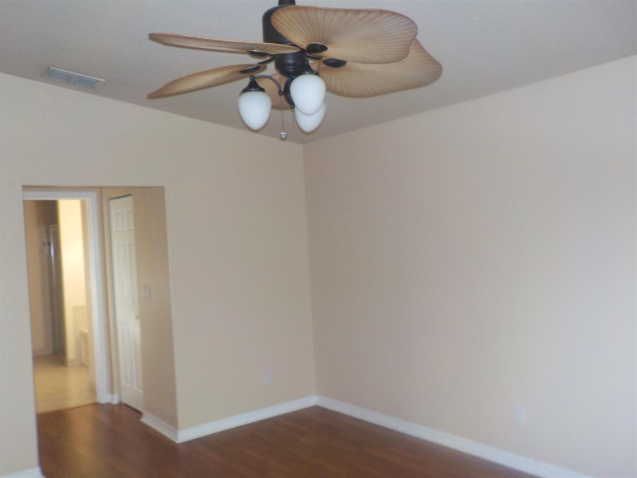 FOURTH  REPLAT OF PORTOFI - Residential Lease