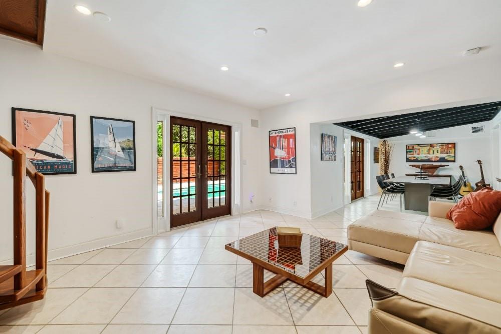 LAUDERDALE HARBORS - Residential