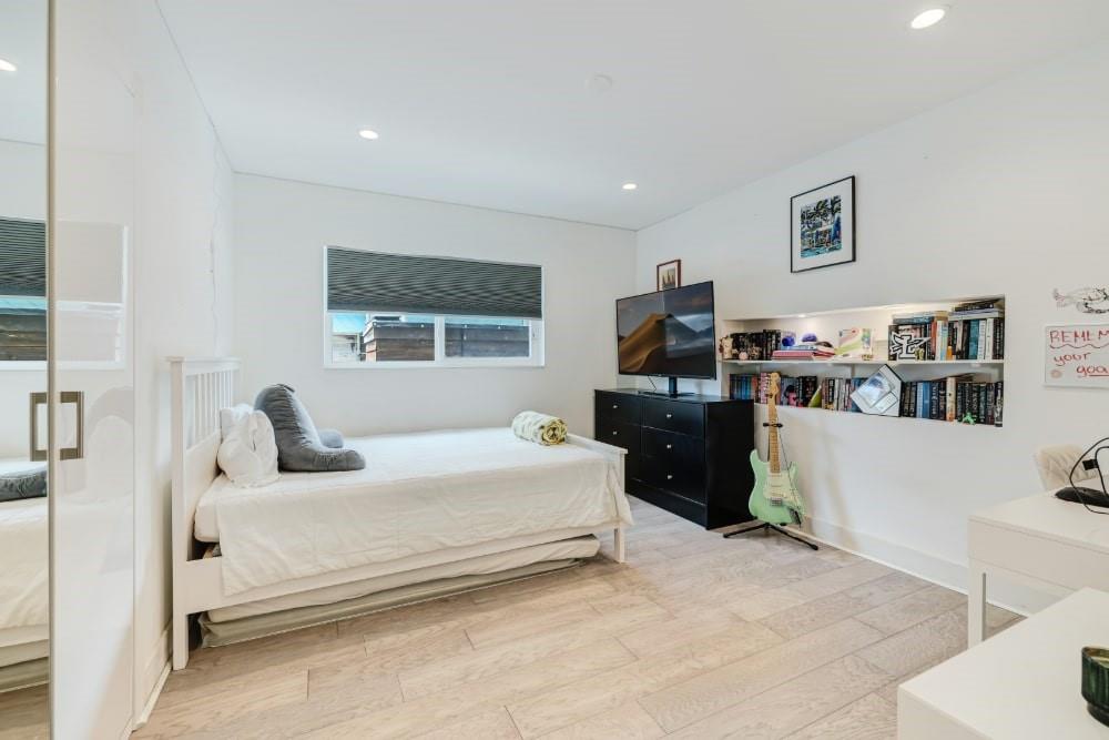 LAUDERDALE HARBORS - Residential