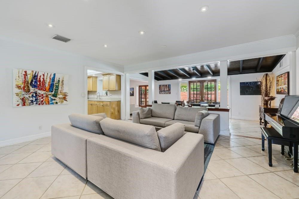 LAUDERDALE HARBORS - Residential