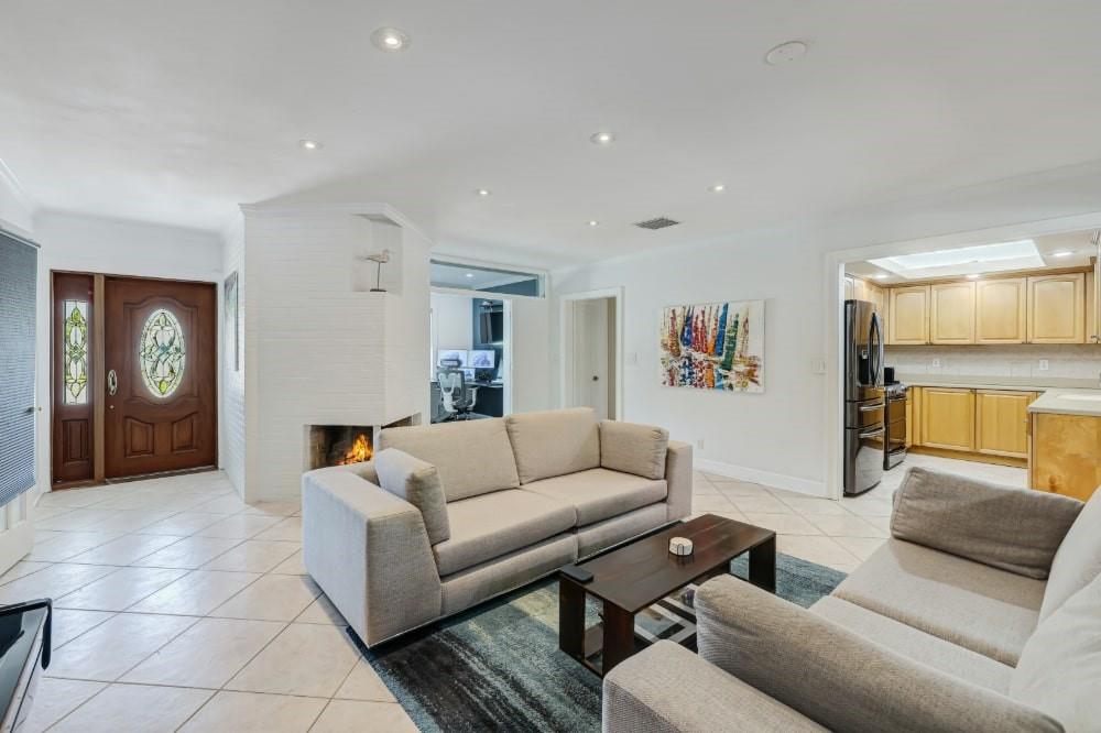 LAUDERDALE HARBORS - Residential