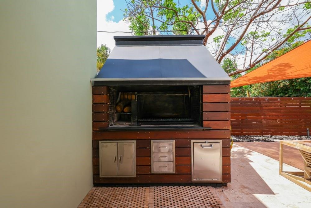 LAUDERDALE HARBORS - Residential