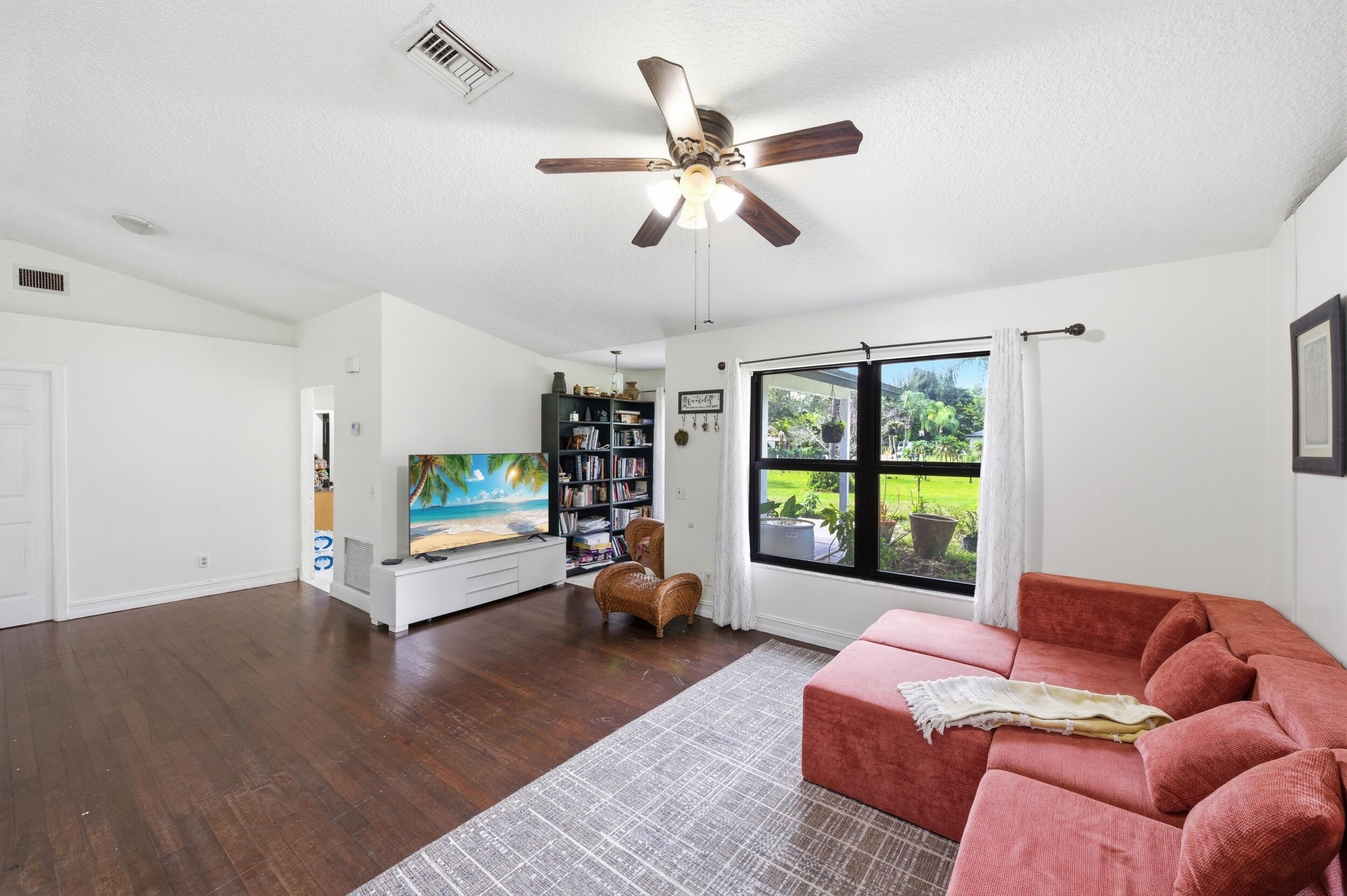 ACREAGE - Residential