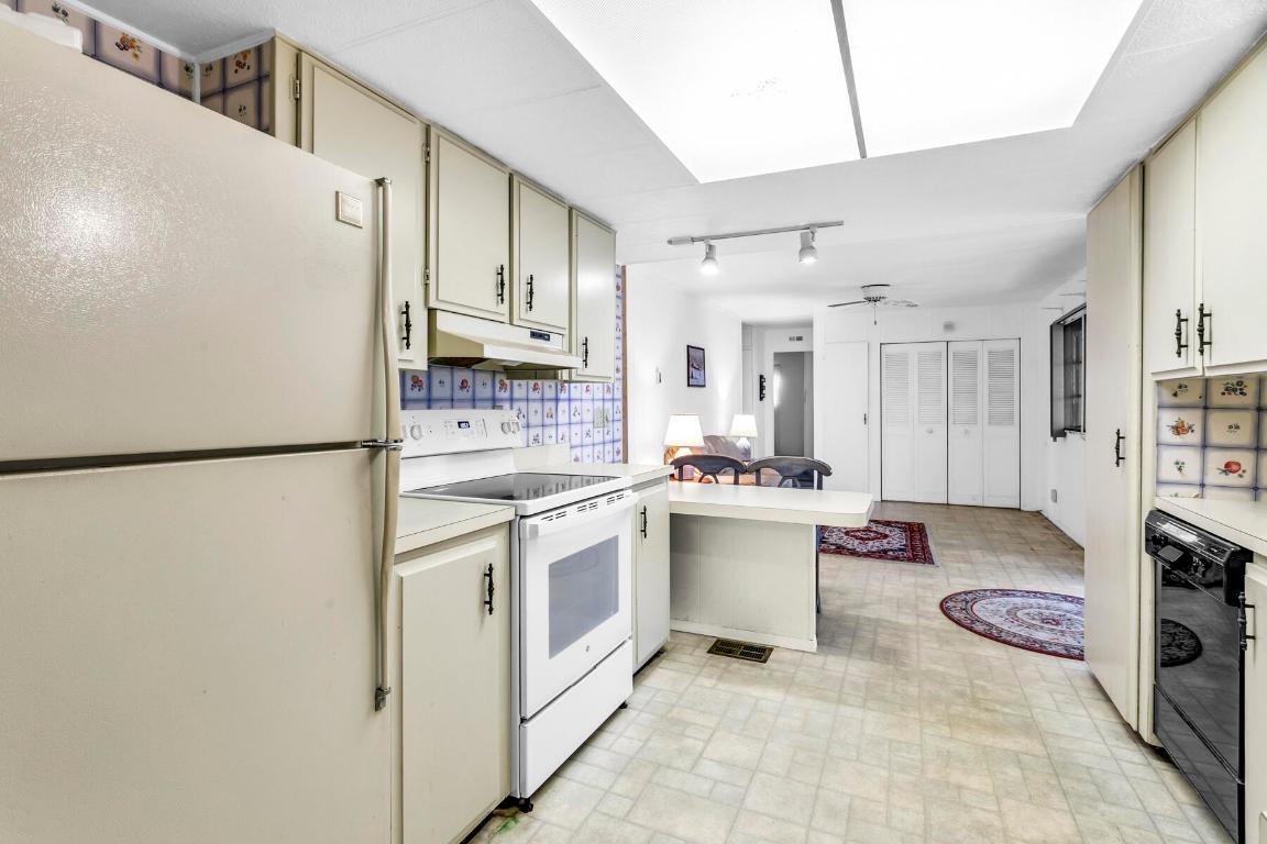 JAMAICA BAY MOBILE HOME CO OP - Residential