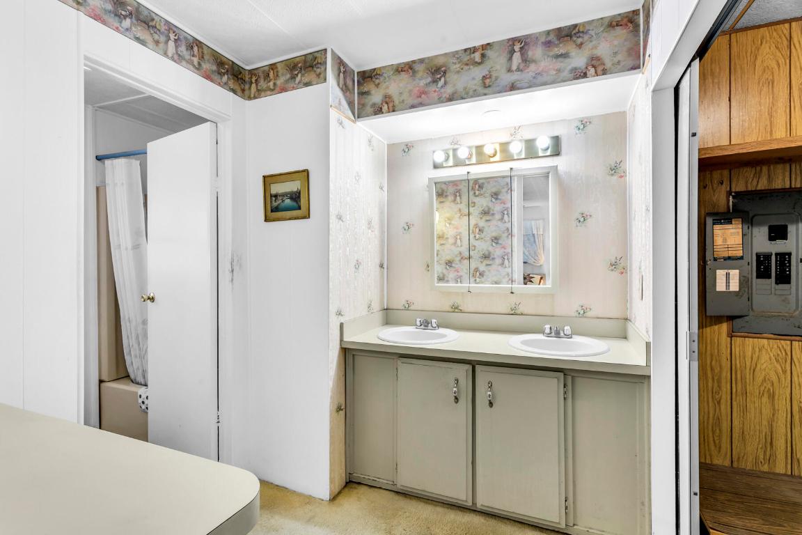 JAMAICA BAY MOBILE HOME CO OP - Residential