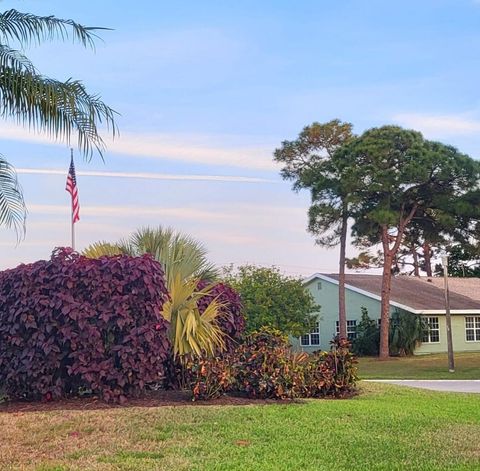 A home in Port St Lucie