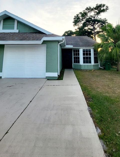 A home in Port St Lucie