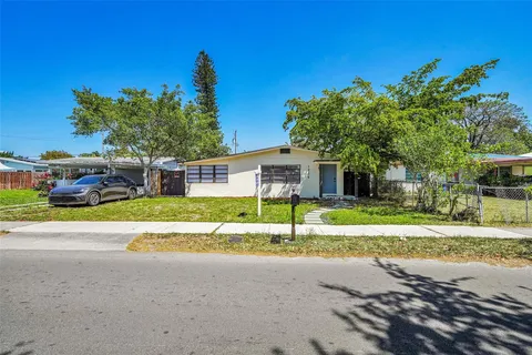 1236 NW 7th Ter, Fort Lauderdale, FL 33311 - MLS#: F10493929