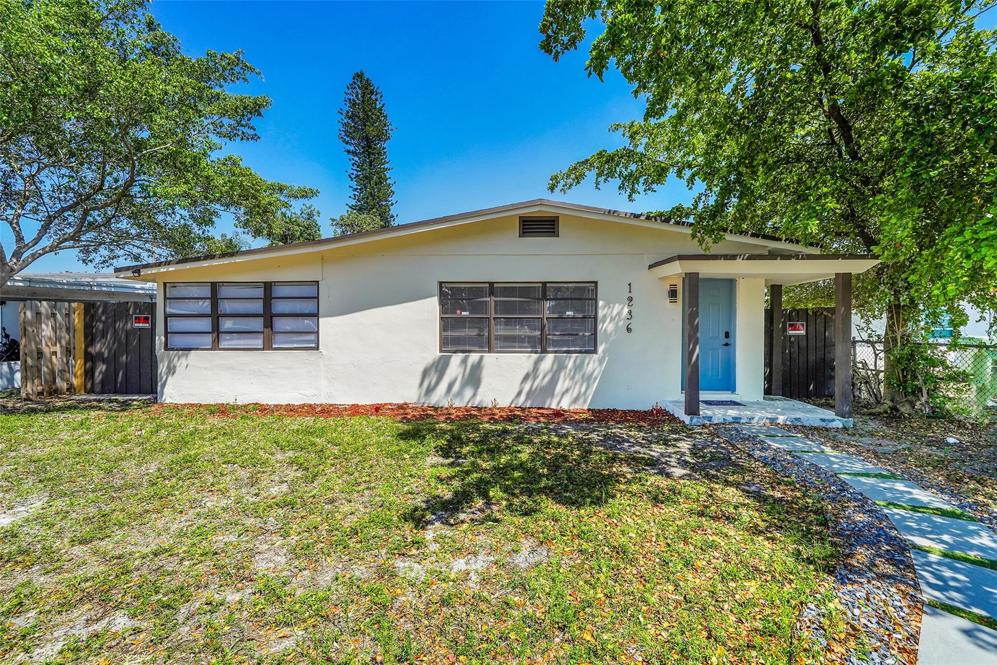 1236 NW 7th Ter