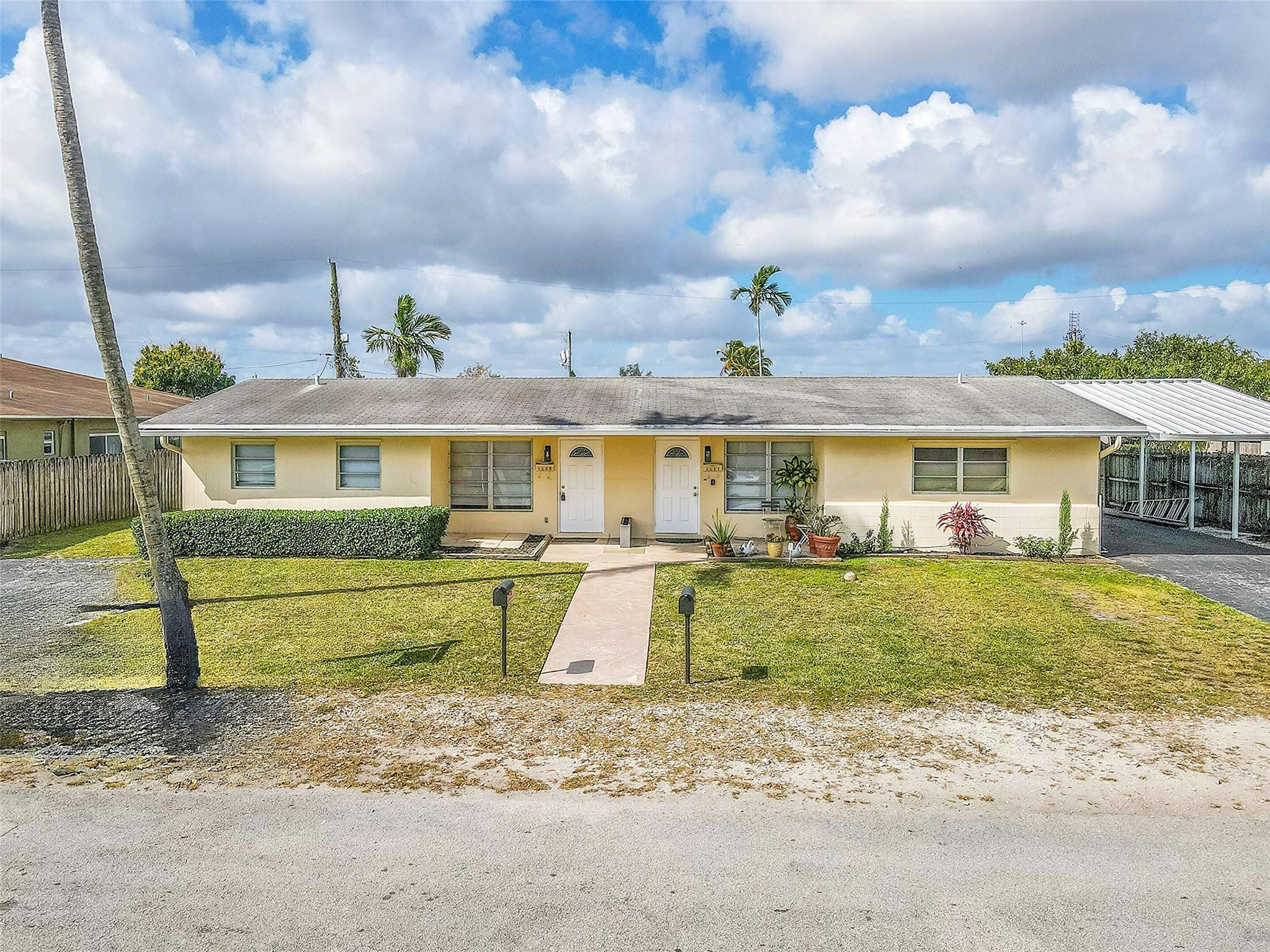 Gold Coast Twin Villas We - Residential Lease