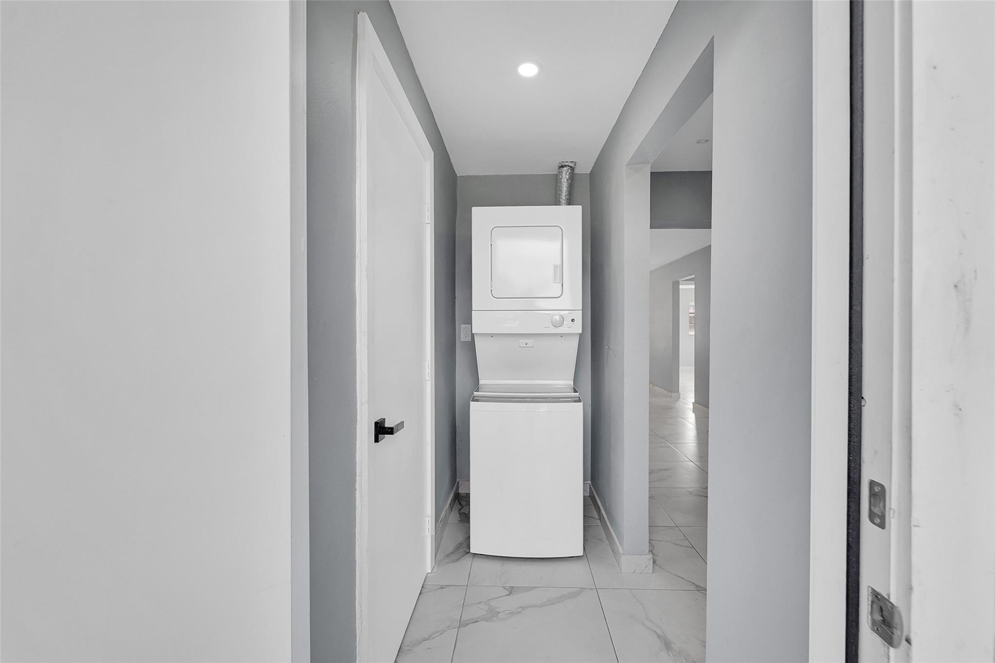 Gold Coast Twin Villas We - Residential Lease