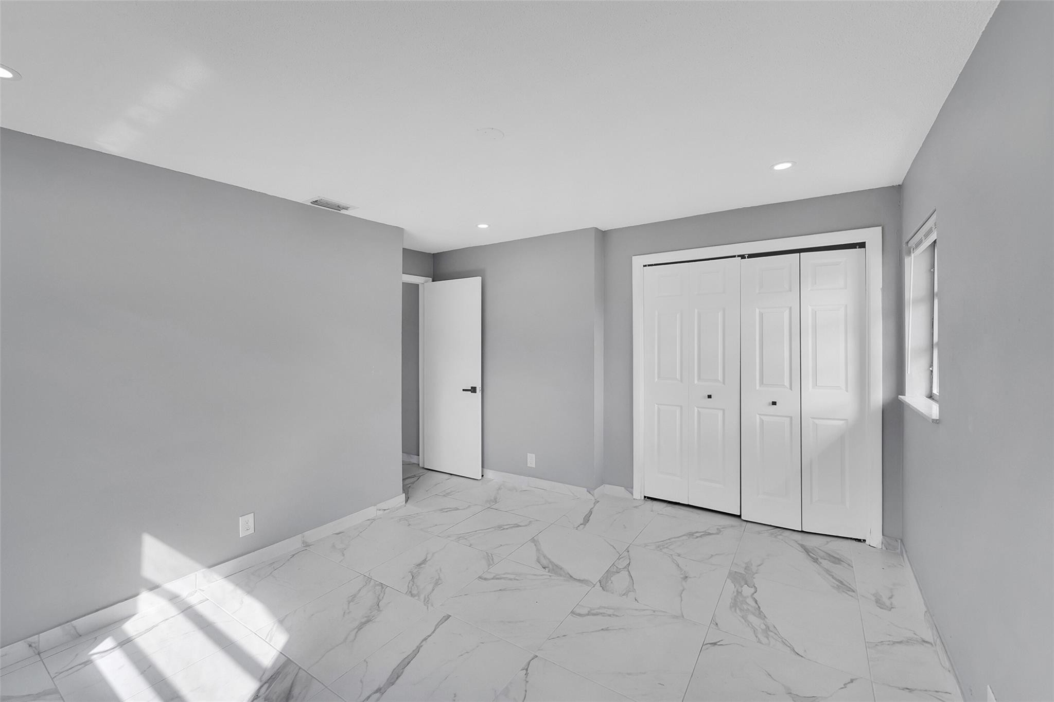 Gold Coast Twin Villas We - Residential Lease