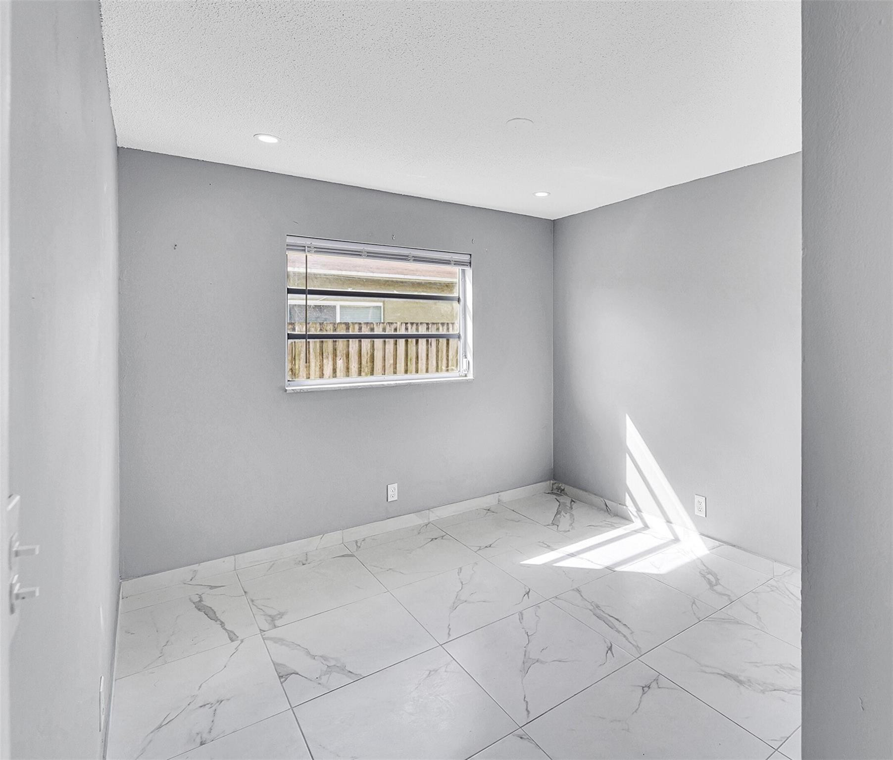 Gold Coast Twin Villas We - Residential Lease