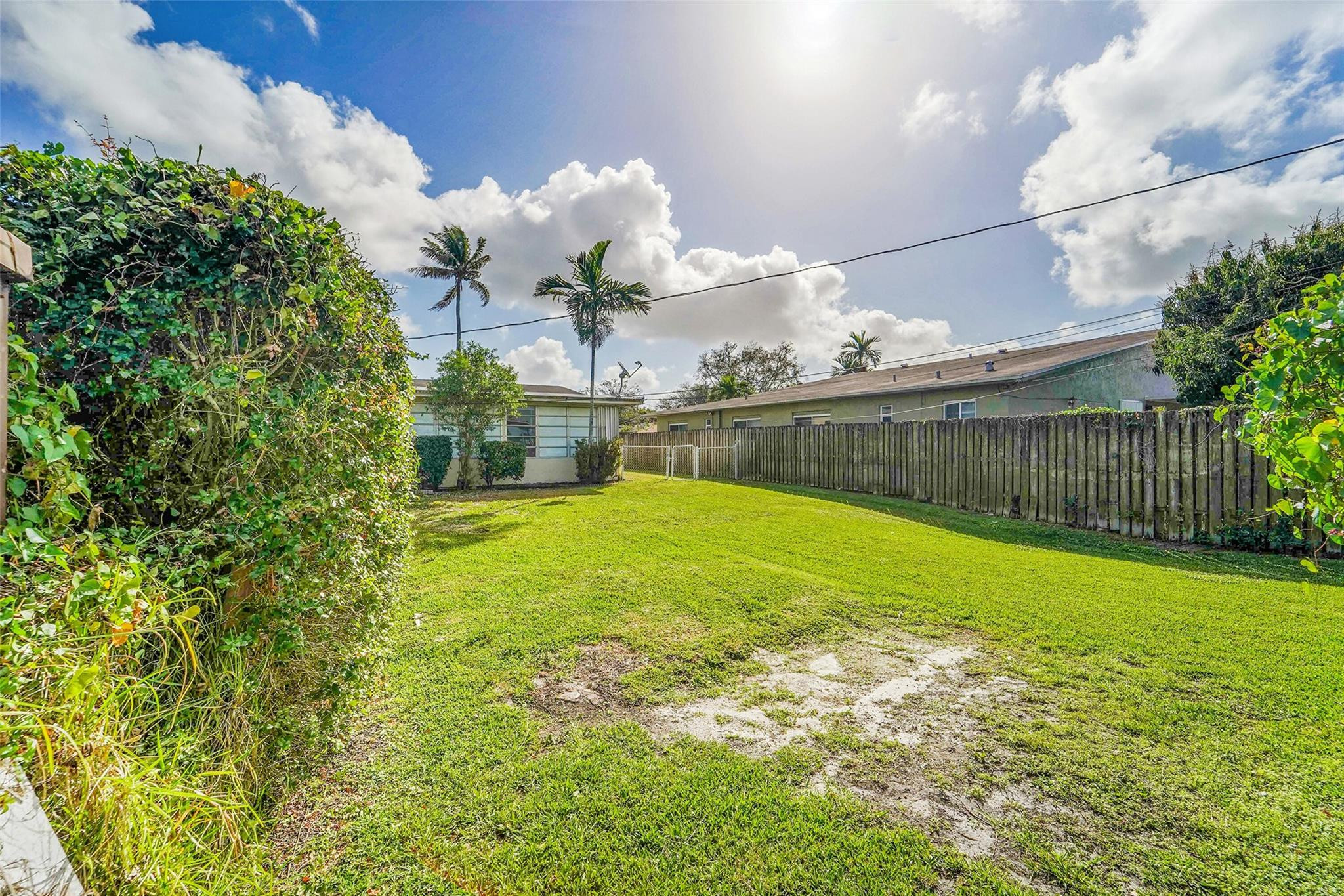 Gold Coast Twin Villas We - Residential Lease