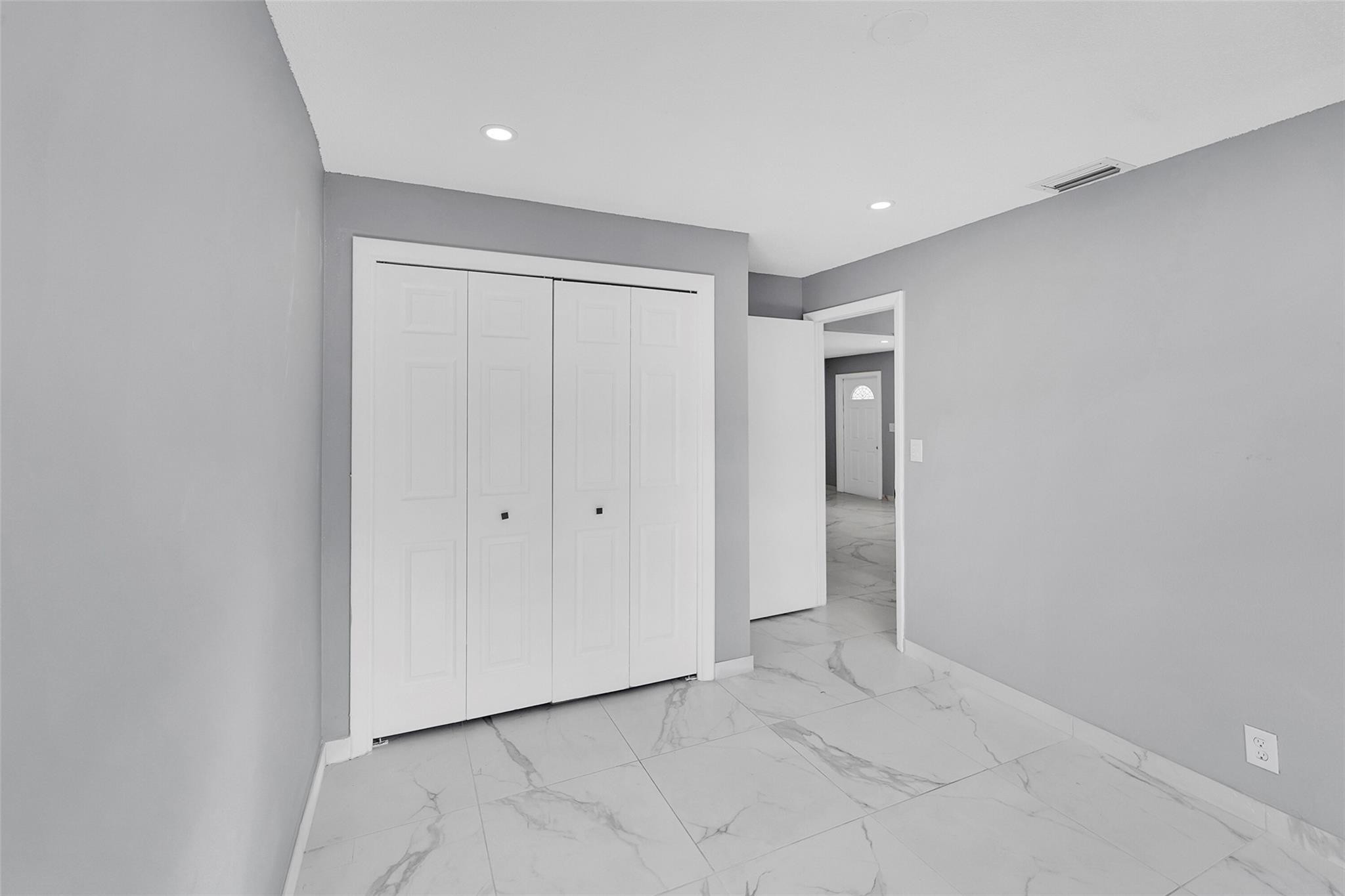 Gold Coast Twin Villas We - Residential Lease