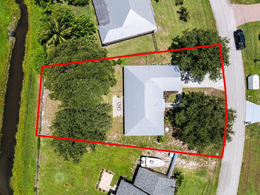 Photo of 522 SW South Quick Circle, Port Saint Lucie, FL 34953 (MLS # R11112489)