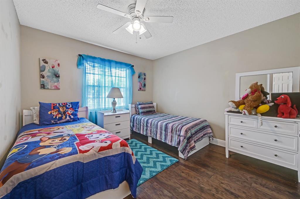 Lakeside Green - Residential