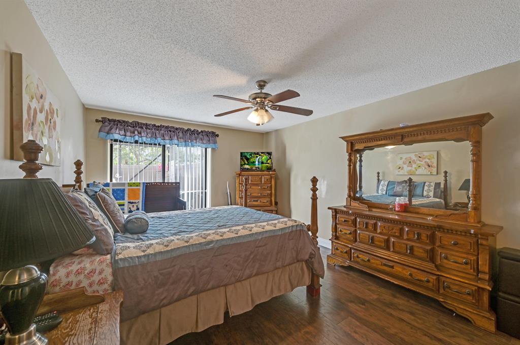 Lakeside Green - Residential