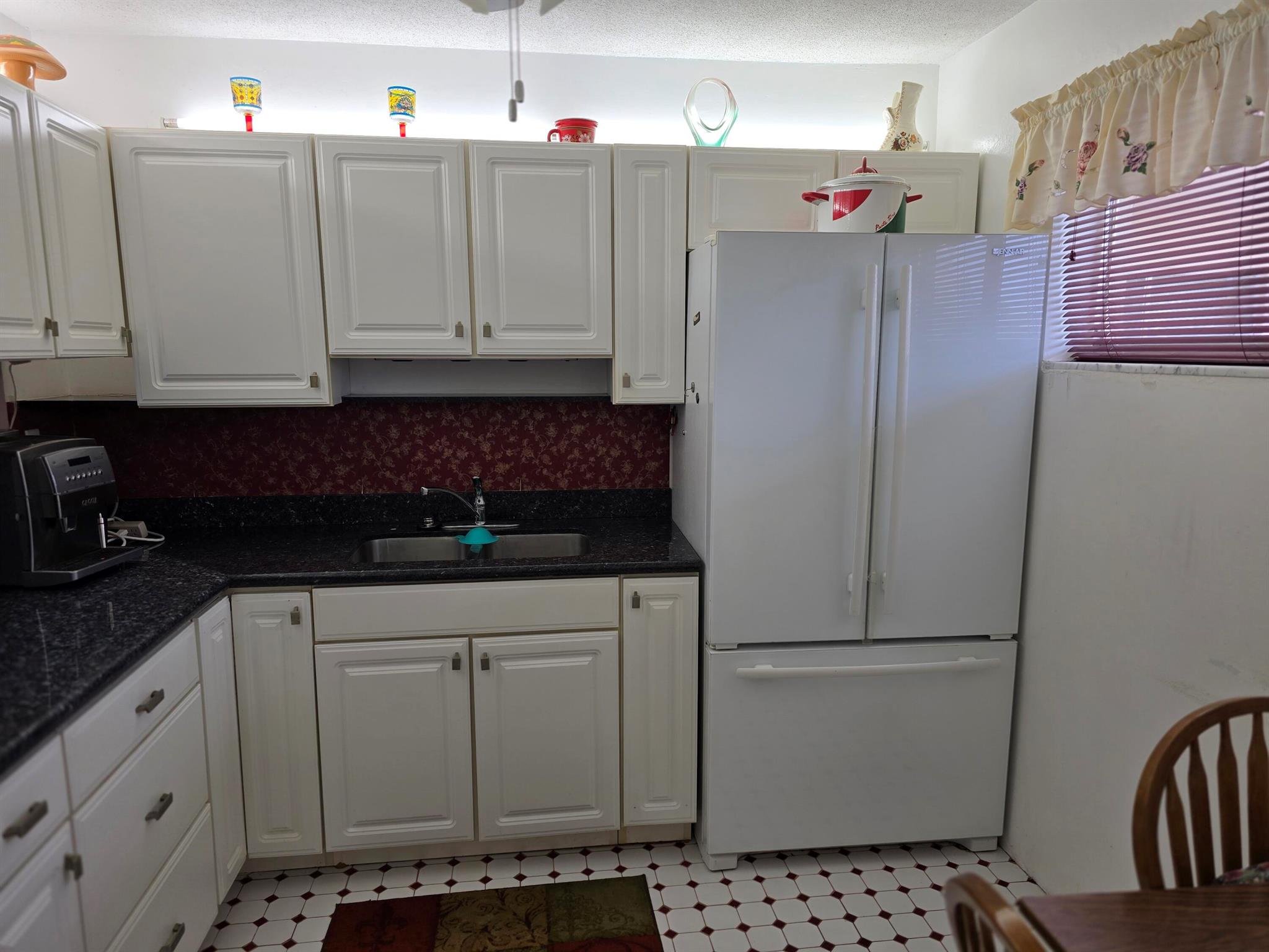 View photos, virtual tours, details... 2682 Garden Drive S 309