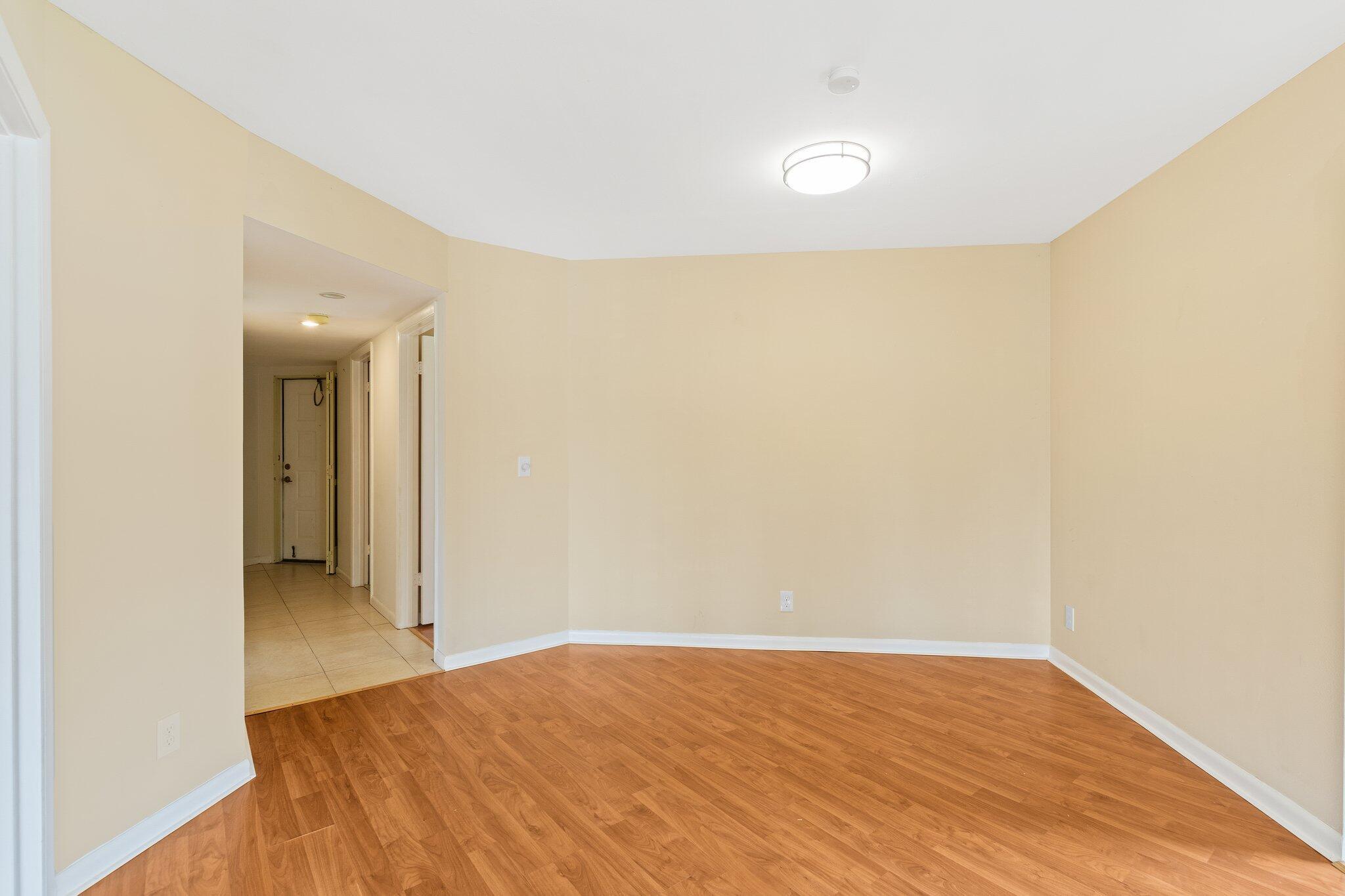 5040 Rose Hill Drive 206