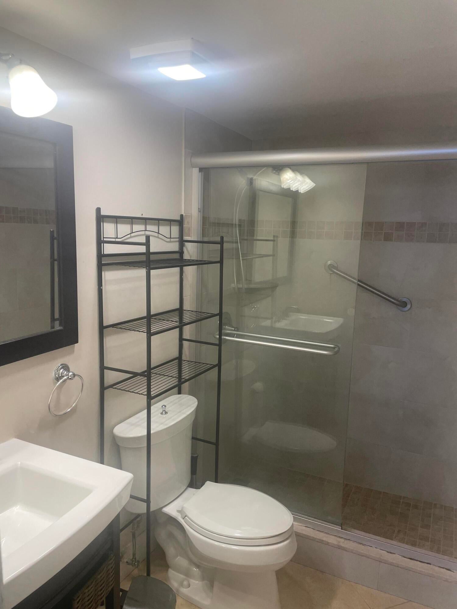 2900 NE 30TH Street K1
