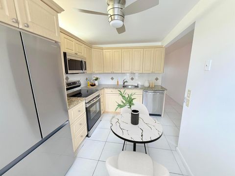 1036 Hythe B B Boca Raton FL 33434