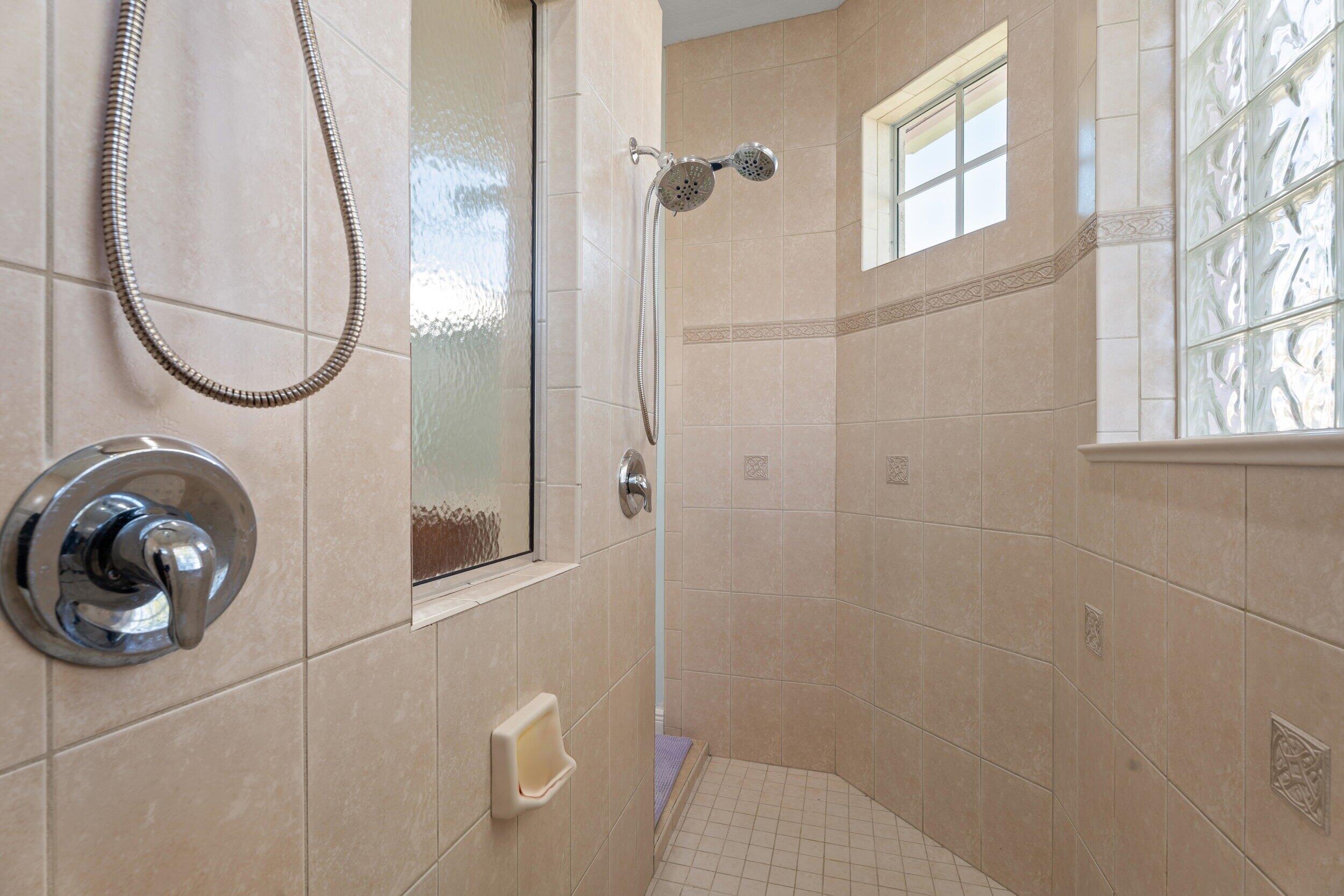 PORT ST LUCIE SECTION 46 1ST REPLAT - Residential