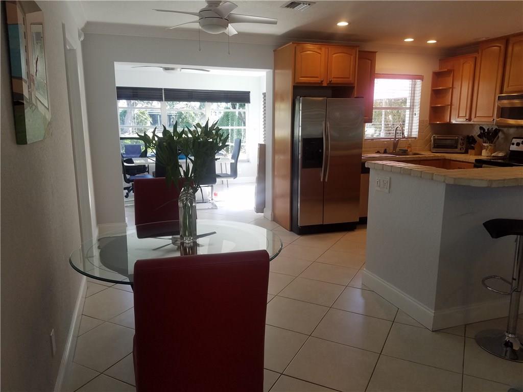 Edgewater Estates 40-7 B - Residential Lease