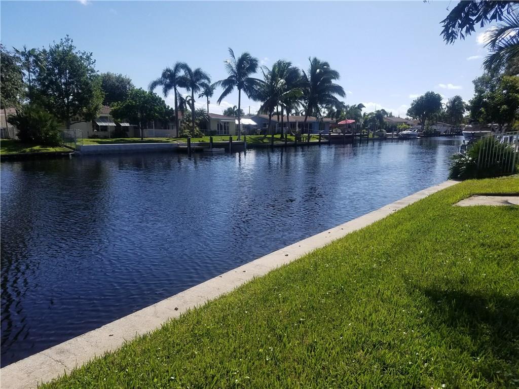 Edgewater Estates 40-7 B - Residential Lease