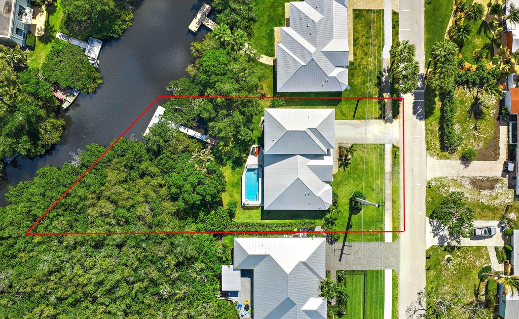 Photo of 228 SW Indian Groves Drive, Stuart, FL 34994 (MLS # B26025379)