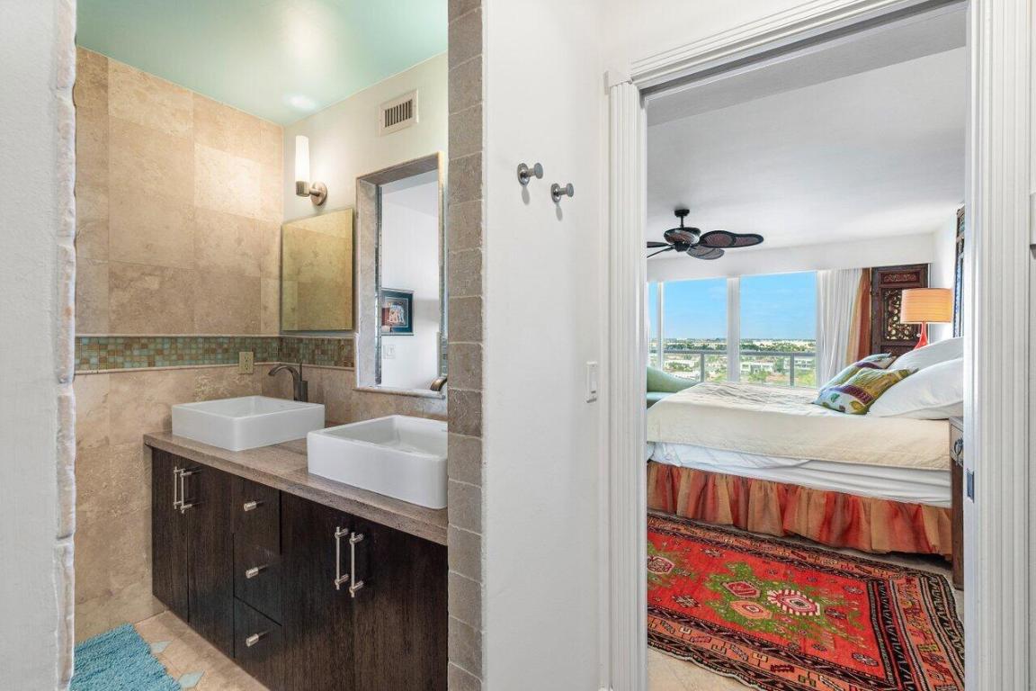 OCEAN TOWERS CONDO - Residential