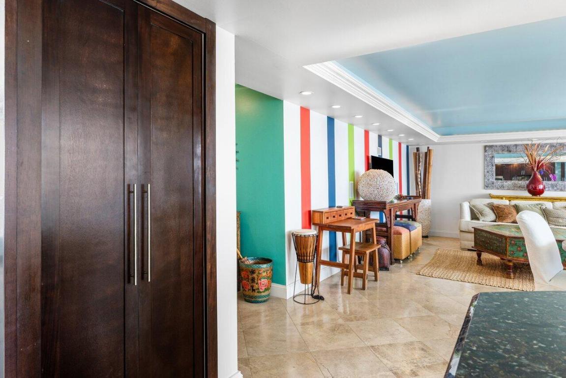 OCEAN TOWERS CONDO - Residential