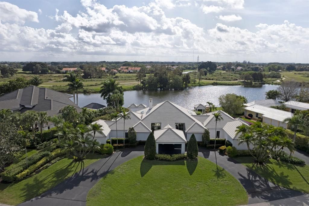 Photo of 11796 Maidstone Drive, Wellington, FL 33414 (MLS # R10853806)