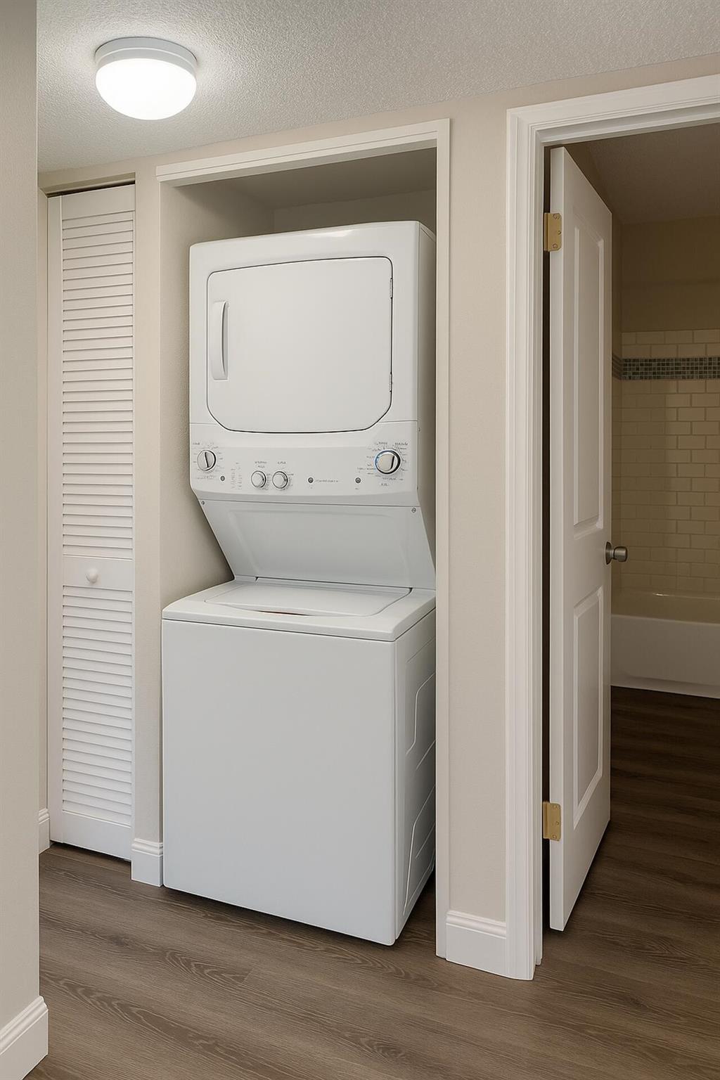 PALM BEACH LAKES SOUTH 3 - Residential Lease