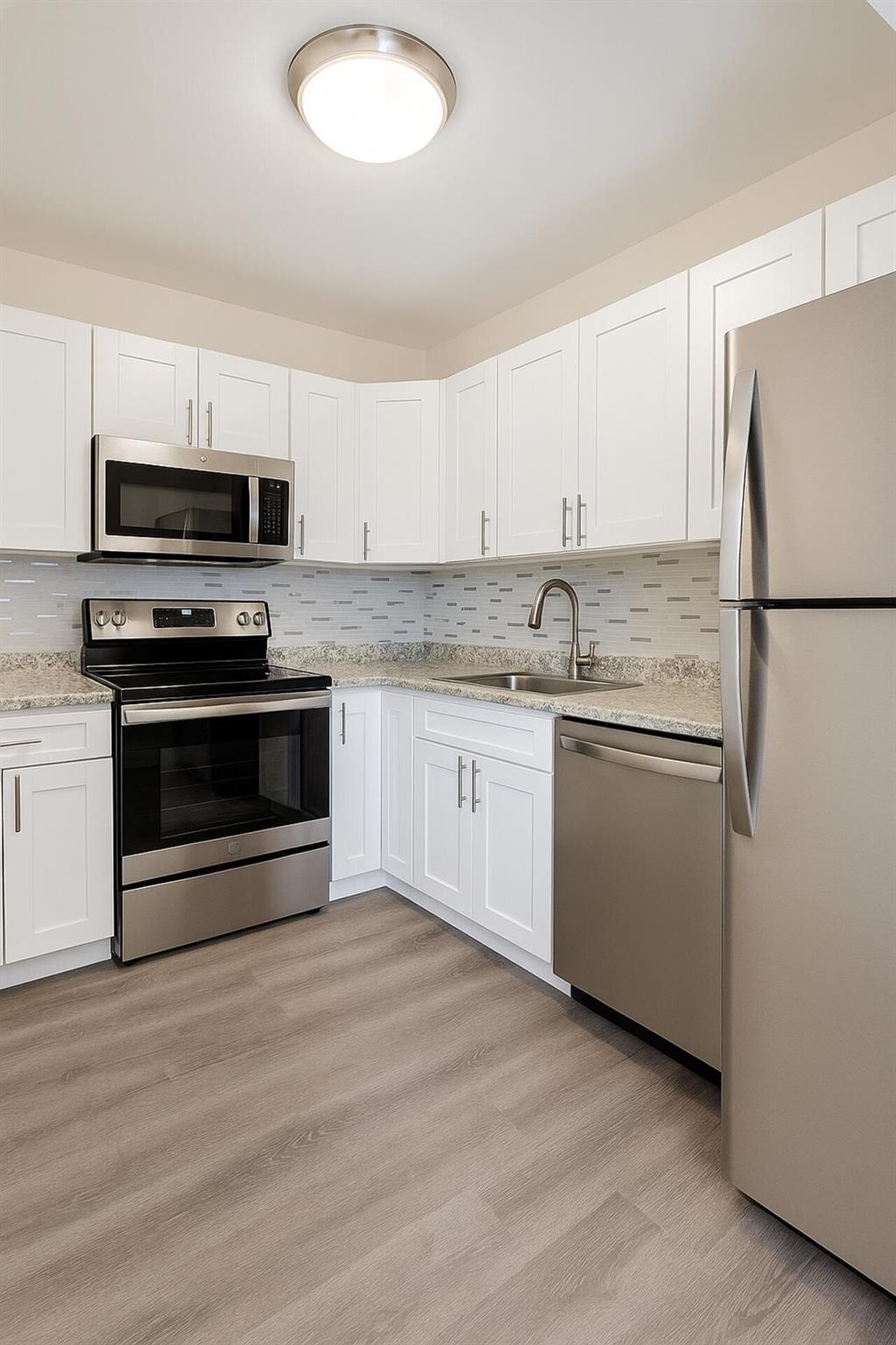 PALM BEACH LAKES SOUTH 3 - Residential Lease