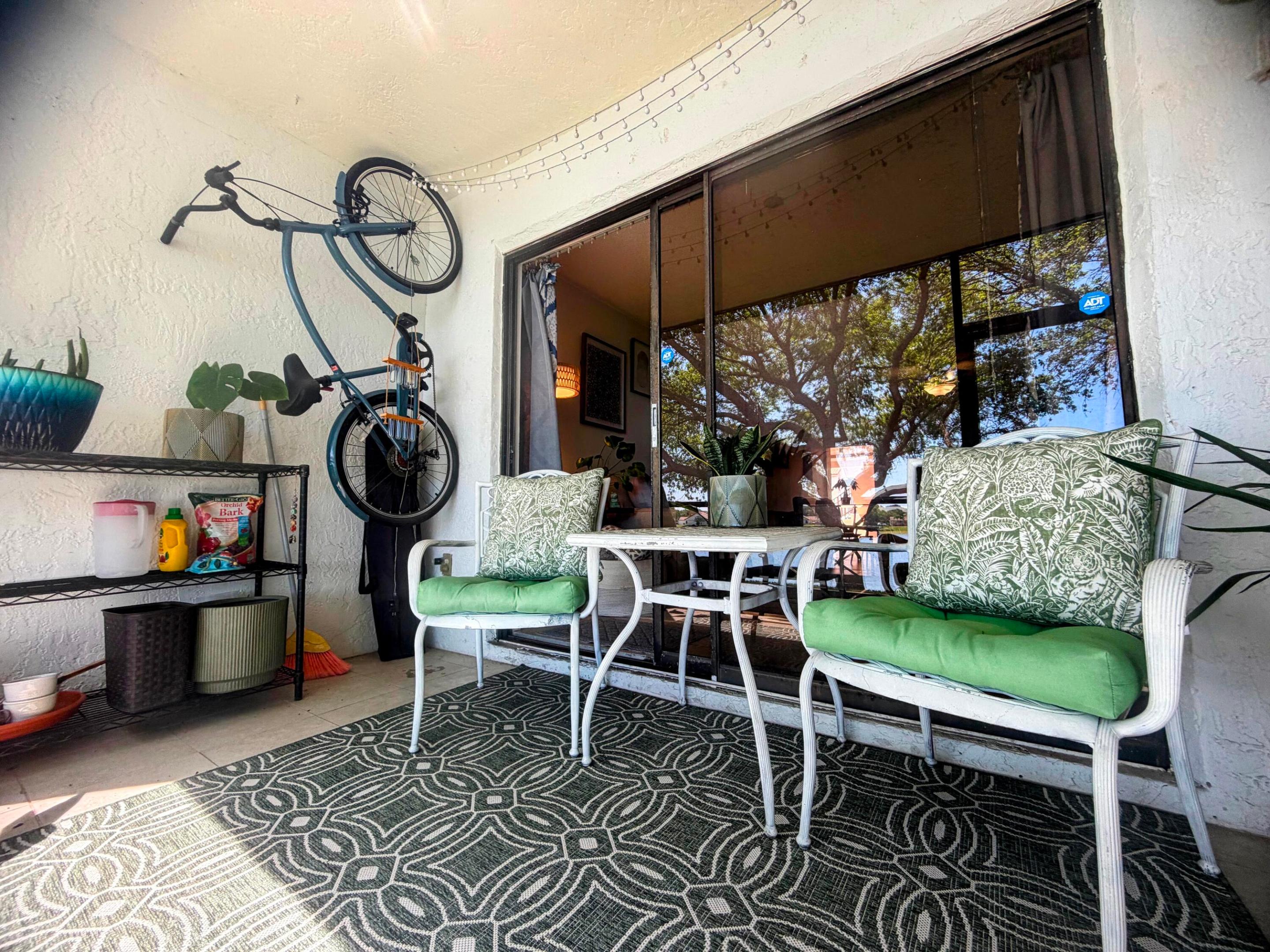 LAKE WINDWOOD CONDO - Residential