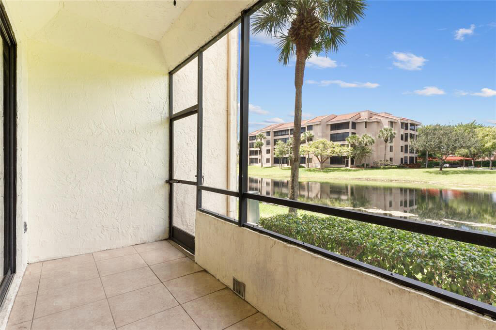 LA PAZ AT BOCA POINTE - Residential Lease