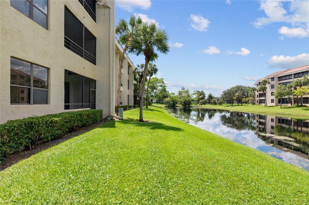 LA PAZ AT BOCA POINTE - Residential Lease