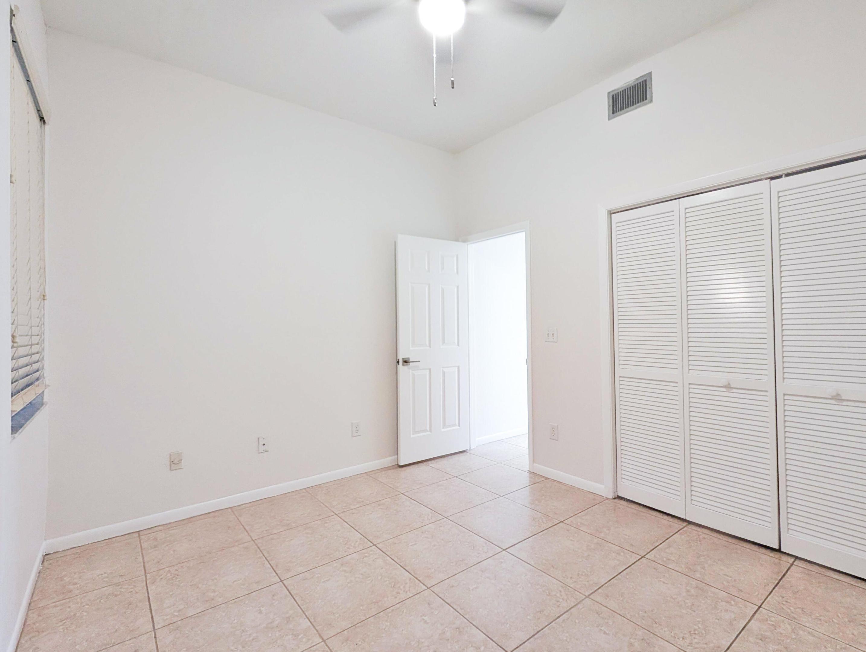 LA PAZ AT BOCA POINTE - Residential Lease