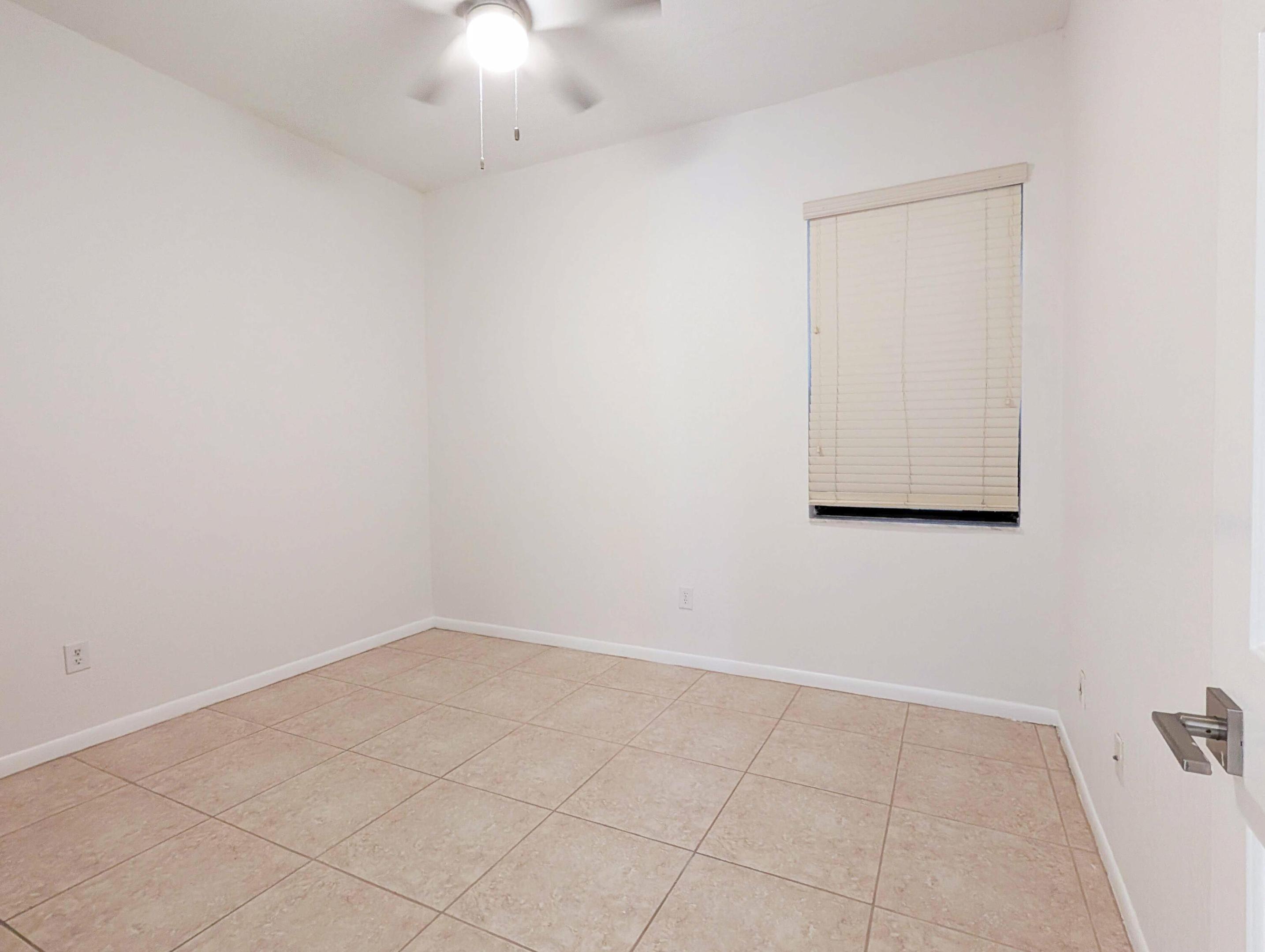 LA PAZ AT BOCA POINTE - Residential Lease