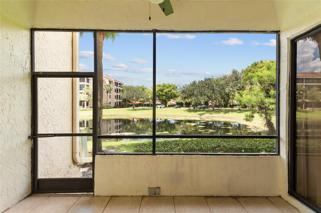 LA PAZ AT BOCA POINTE - Residential Lease