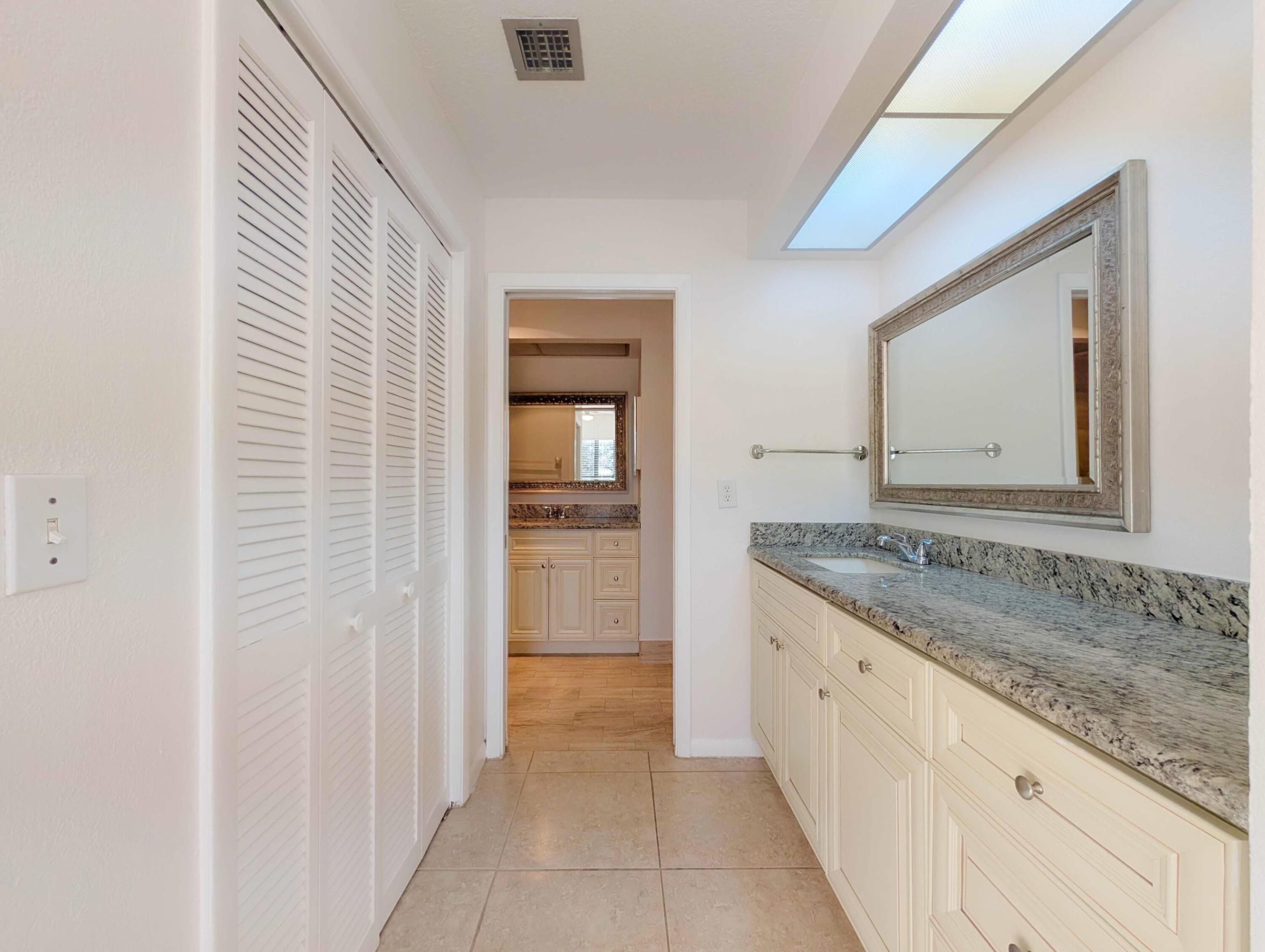 LA PAZ AT BOCA POINTE - Residential Lease